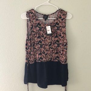 Sleeveless blouse